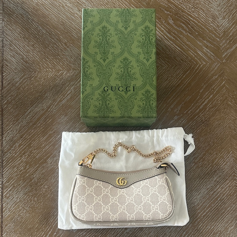 Gucci Beige and Gold Clutch